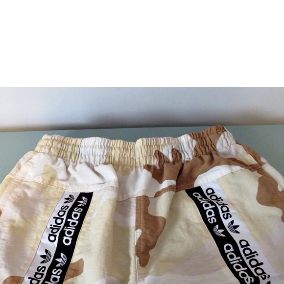 Adidas RYV Camouflage Track Pants Windbreaker Joggers Leg Logo Tape Size Small - Picture 10 of 14